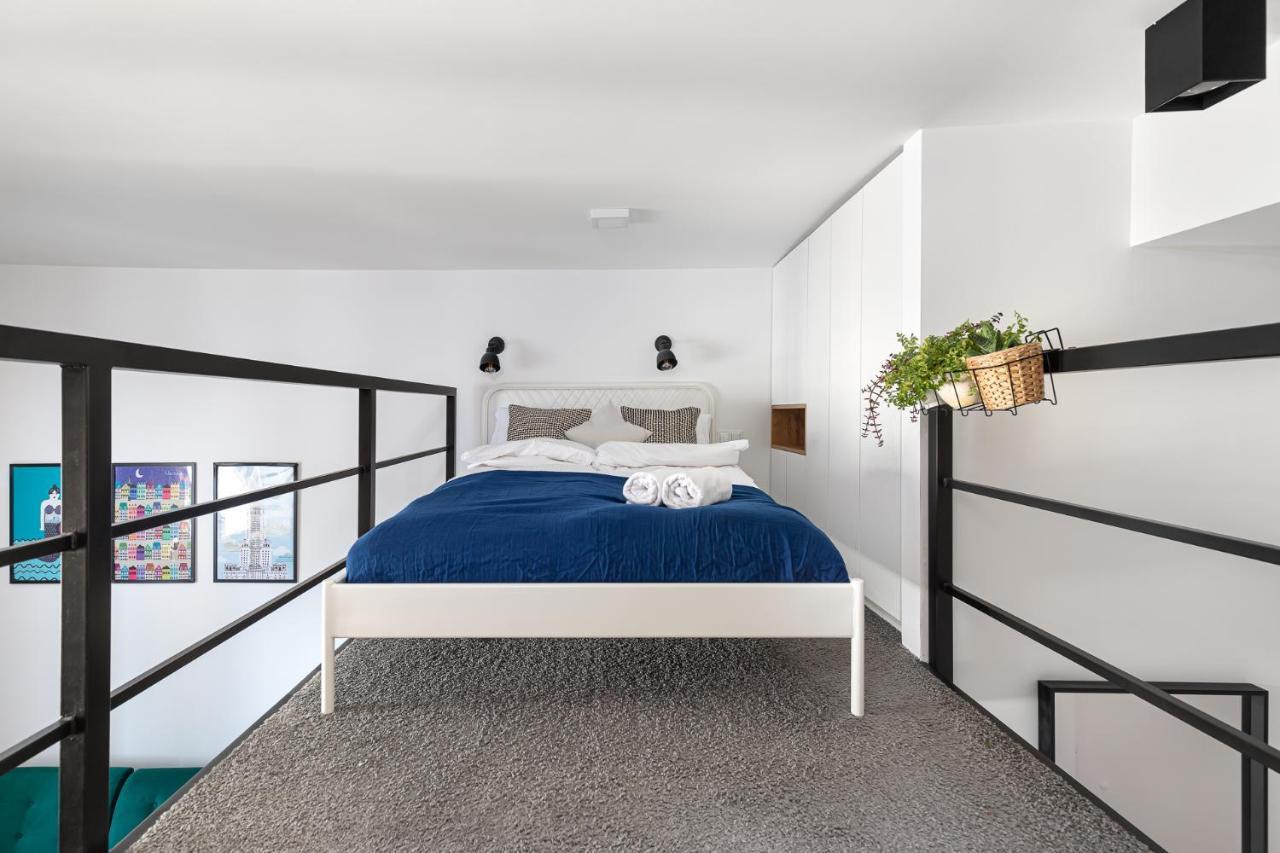 Stylowe Studio Z Antresola Warszawa Екстериор снимка